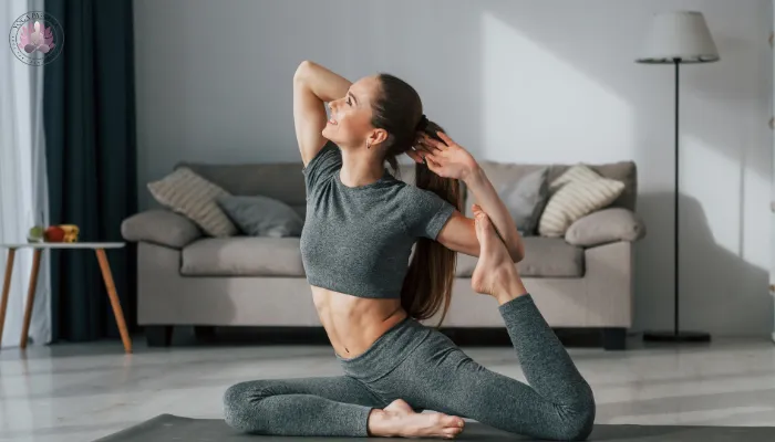 یوگا در خانه یا باشگاه